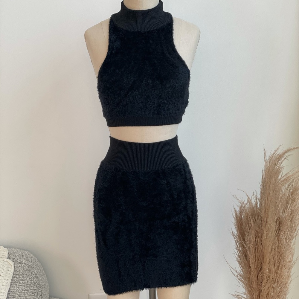 2 piece fuzzy set